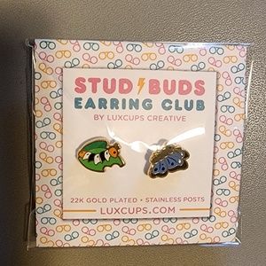 22k Gold Earrings - NEW